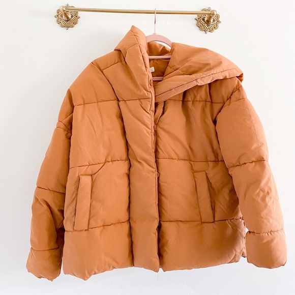 tan hooded puffer jacket